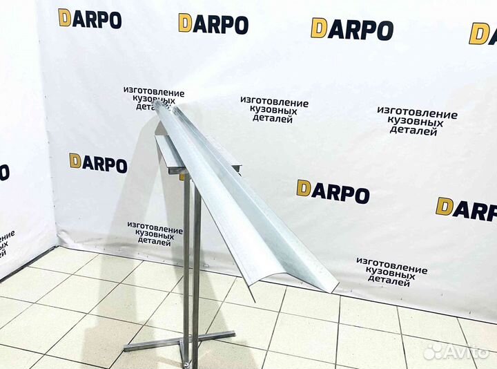 Пороги для Mazda MPV 1999-2006 (LW)