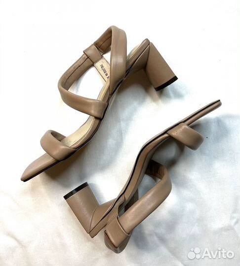 Босоножки натуральная кожа 37