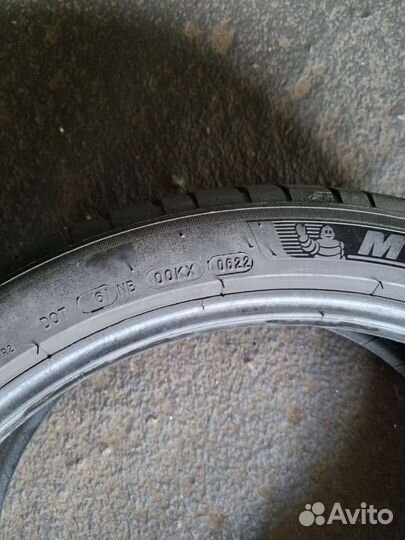 Michelin Pilot Sport 4 SUV 265/40 R22