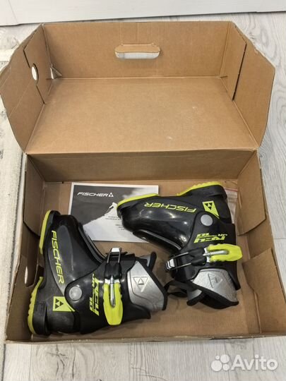 Горнолыжные ботинки детские