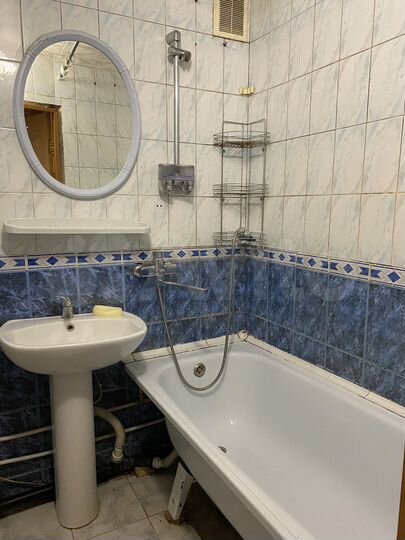 2-к. квартира, 43 м², 3/5 эт.