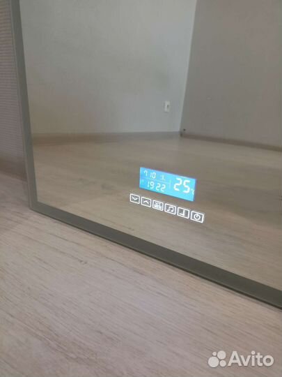 Зеркало в ванную с подсветкой и музыкой