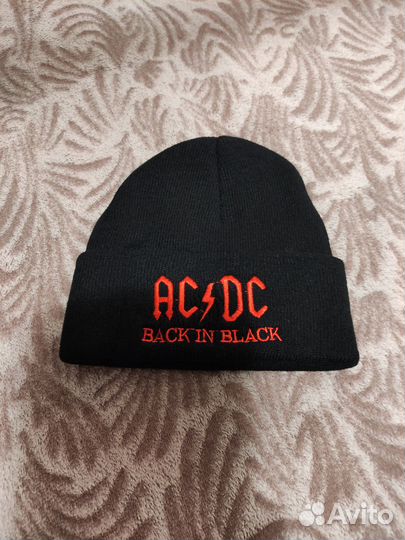 Стильная шерстяная шапка AC DC