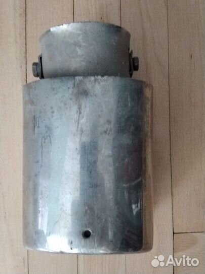 Декоративная насадка на глушитель (новая)