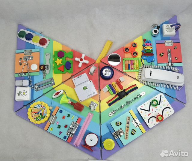 Бизиборд Пирамидка