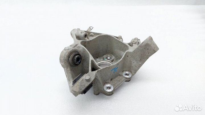 Б/У Кулак поворотный Состояние отличное, оригинал