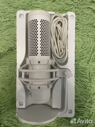 Микрофон HyperX QuadCast S белый