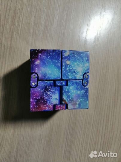 Бесконечный cube