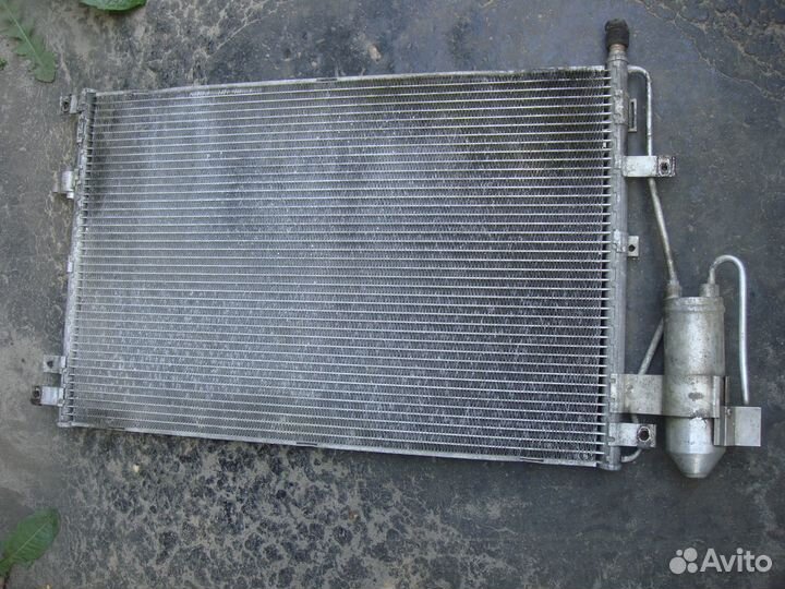 Радиатор кондиционера Volvo XC90 30665562