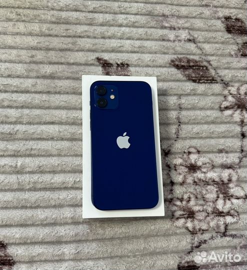 iPhone 12, 64 ГБ