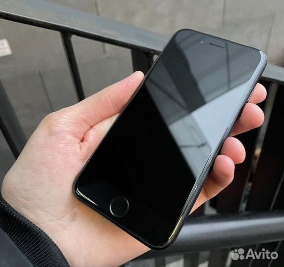 Оригинал iPhone SE (2020) 64gb