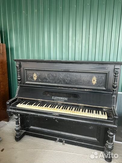 Антикварное пианино