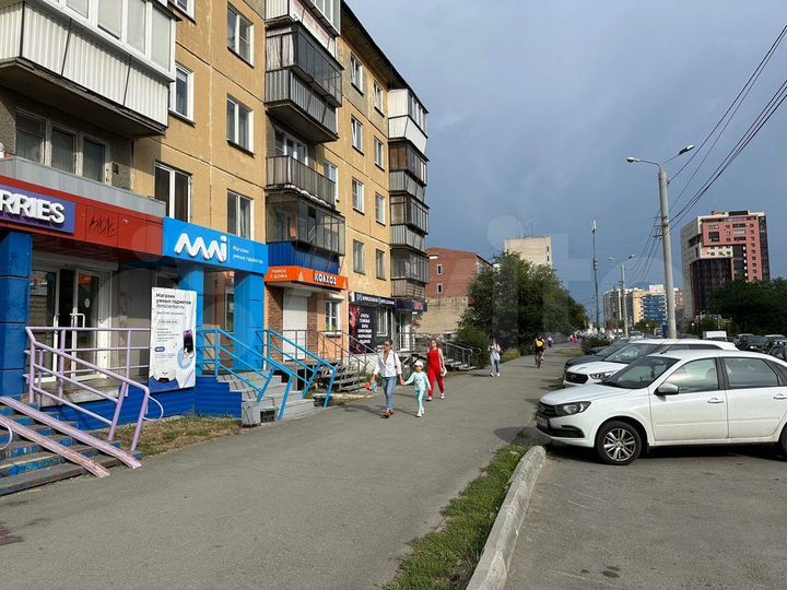 Сдам торговое помещение, 81.8 м²