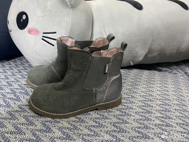 Ботинки демисезонные для девочки 27 размер