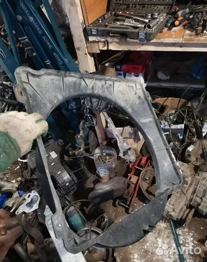 Диффузор рамка вентилятора Kia Sportage 1 Спортейд