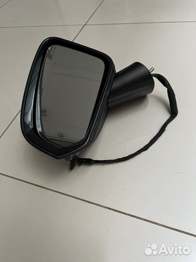 Зеркало левое водительской двери на volvo v 60