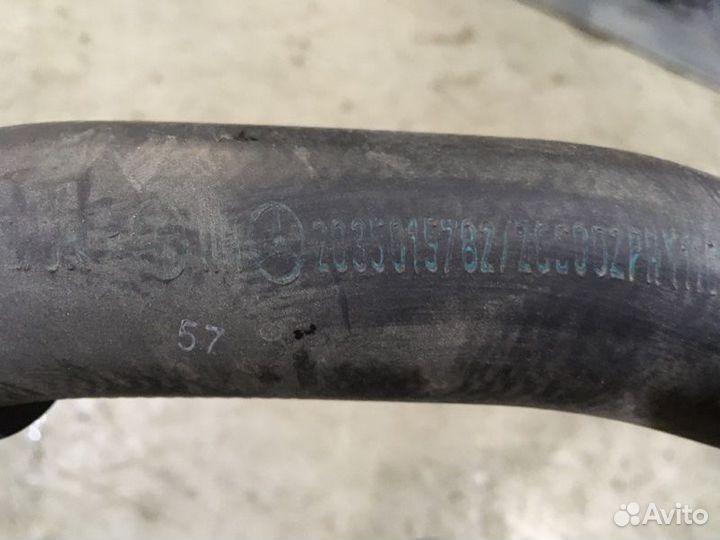 Патрубок охлаждения Mercedes-Benz C-Class W203