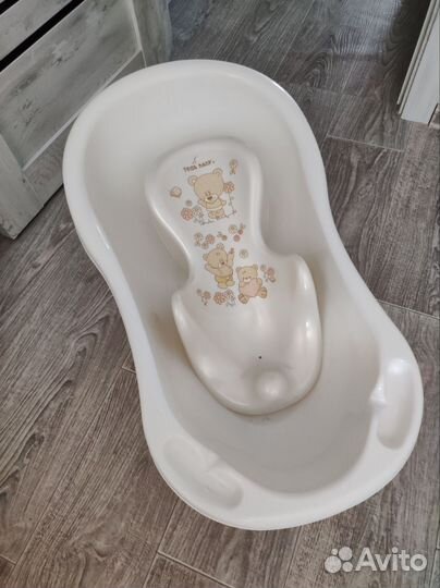 Ванночка для купания с горкой