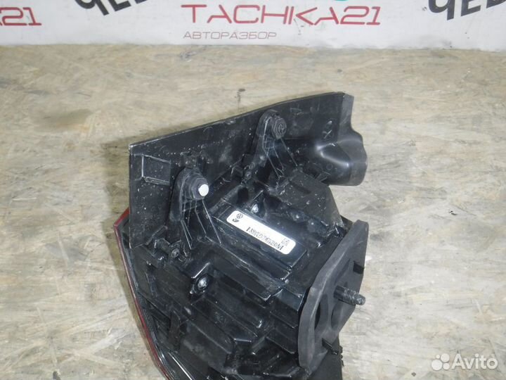 Фонарь задний левый внешний VW Tiguan (2017)