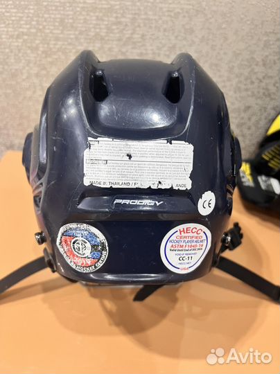 Шлем хоккейный детский