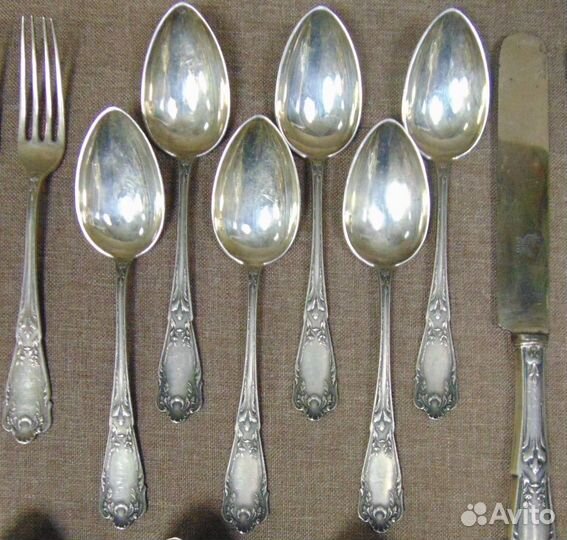 Комплект серебреных столовых приборов 84 проба