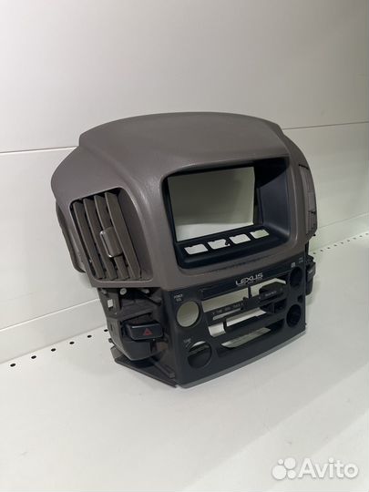 Панель дефлектора Lexus RX300