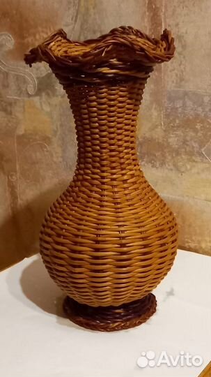 Плетеная ваза, Штаты