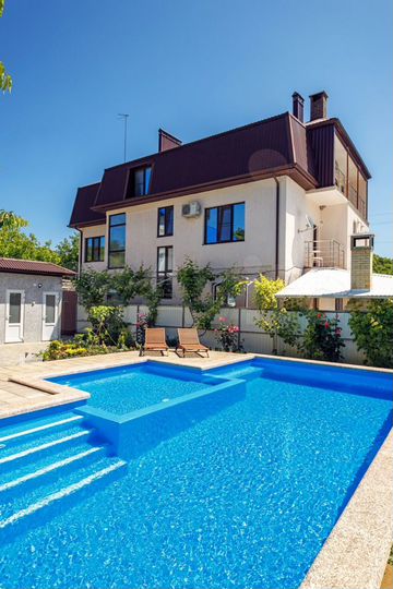 Комната 55 м², 1/3 эт.