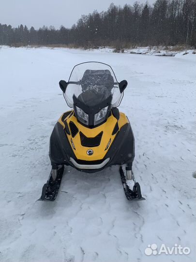 Продам снегоход брп