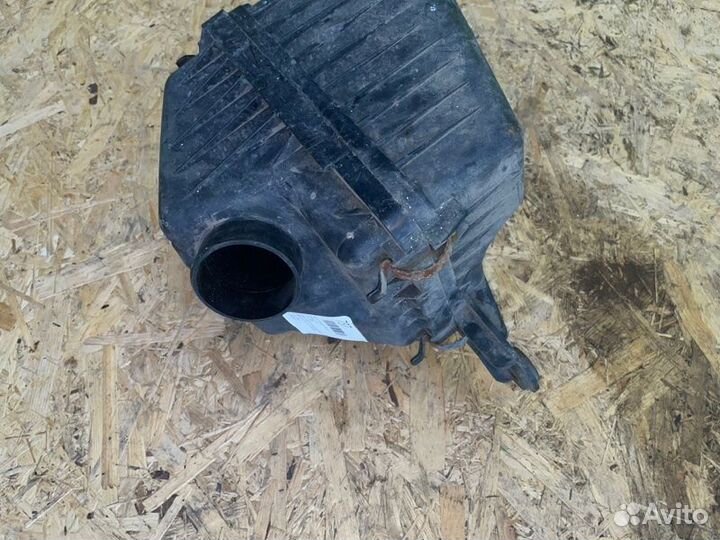 Корпус воздушного фильтра Kia Magentis EF G4JP