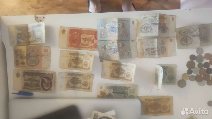 Старинные купюры и монеты