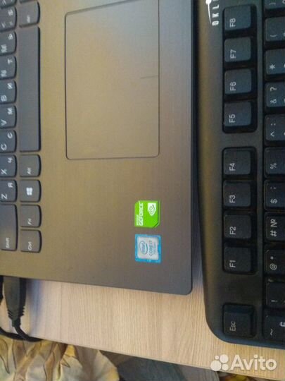 Ноутбук lenovo