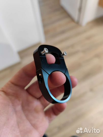 Крепление для экрана на sur-ron surron x