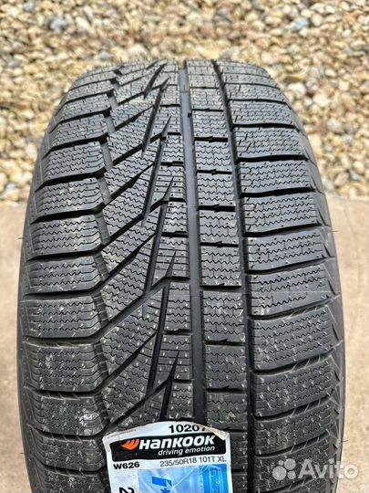 Hankook Winter I'Cept IZ2A 235/50 R18