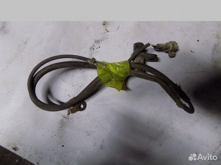 Датчик ABS передний правый Celica (ZT23#) 1999-200