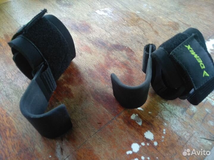 Крюки для турника