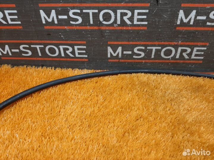 Трос ручника левый Mercedes-Benz E-Class W211