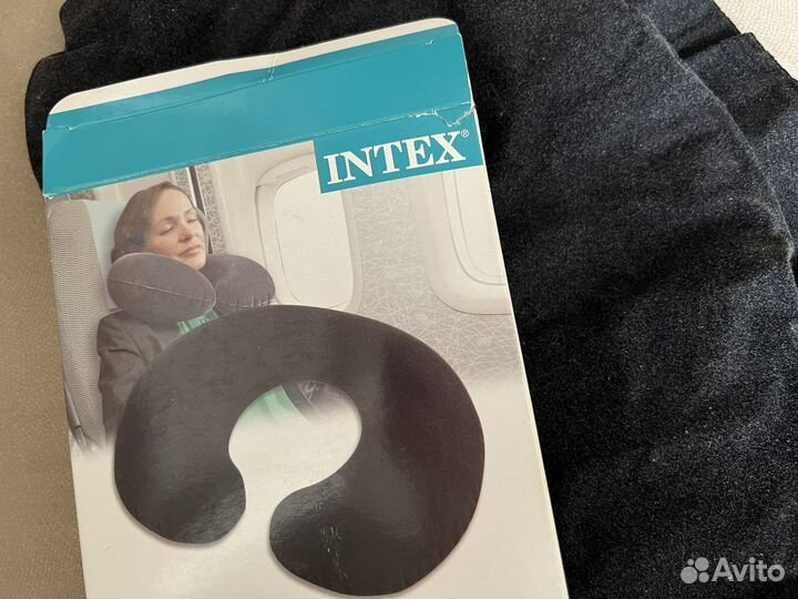 Подушка для путешествий