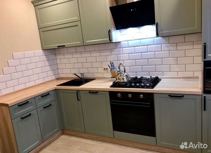 Угловая кухня с мдф фасадами