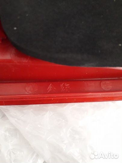 Фонарь в крышку багажника peugeot 408 2011- Новый