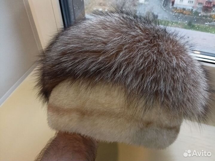 Меховая шапка женская