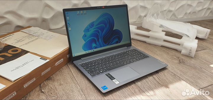 Новый ноутбук Lenovo 11-поколение с гарантией