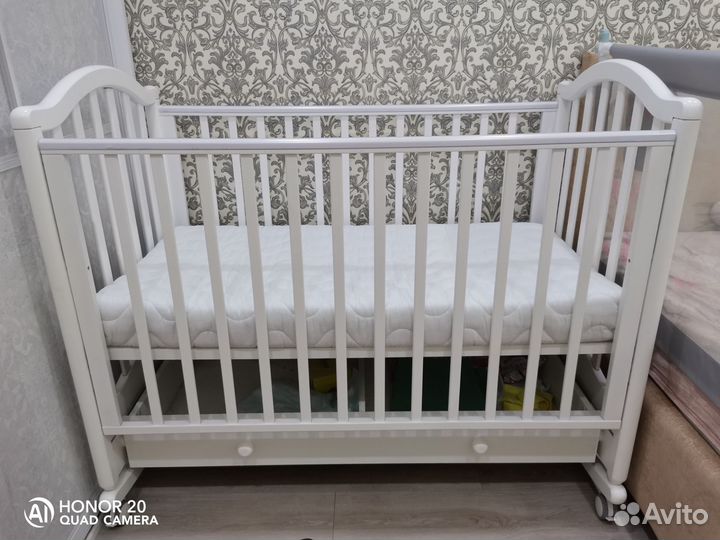 Детская кроватка гандылян качалка/колесо