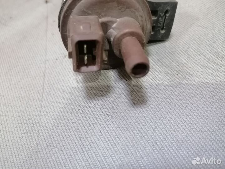 Клапан вентиляции топливного бака Peugeot 206 1.4