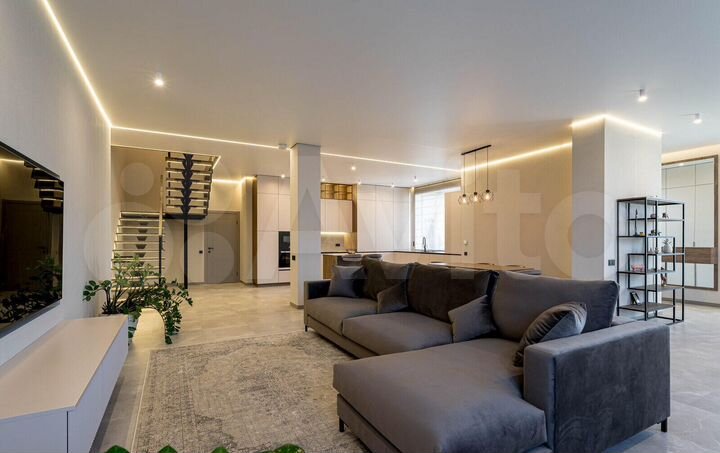 4-к. квартира, 180 м², 10/11 эт.