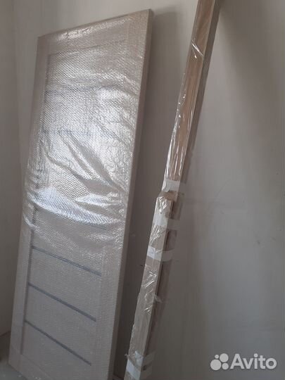 Двери межкомнатные с коробкой новые