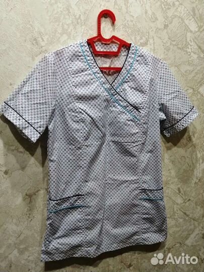 Медицинская кофта