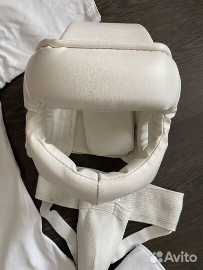 Защита и кимоно для каратэ киокусинкай