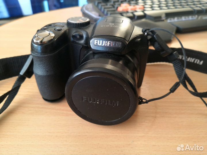 Fujifilm Finepix s 1600(обмен)