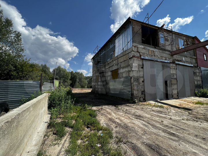 Гараж, > 30 м²